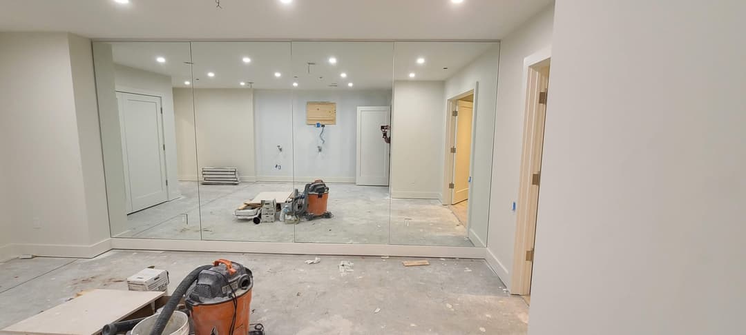 full mirror wall, construction stage clutter